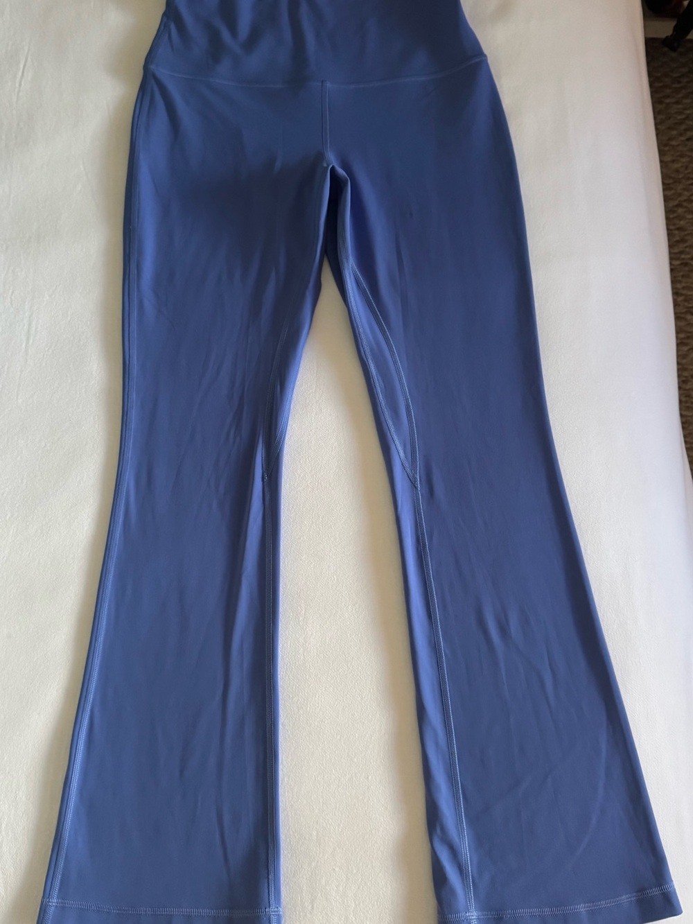 Lululemon leggings size 8.  EUC. Medium blue, flare leg. - Picture 4 of 4